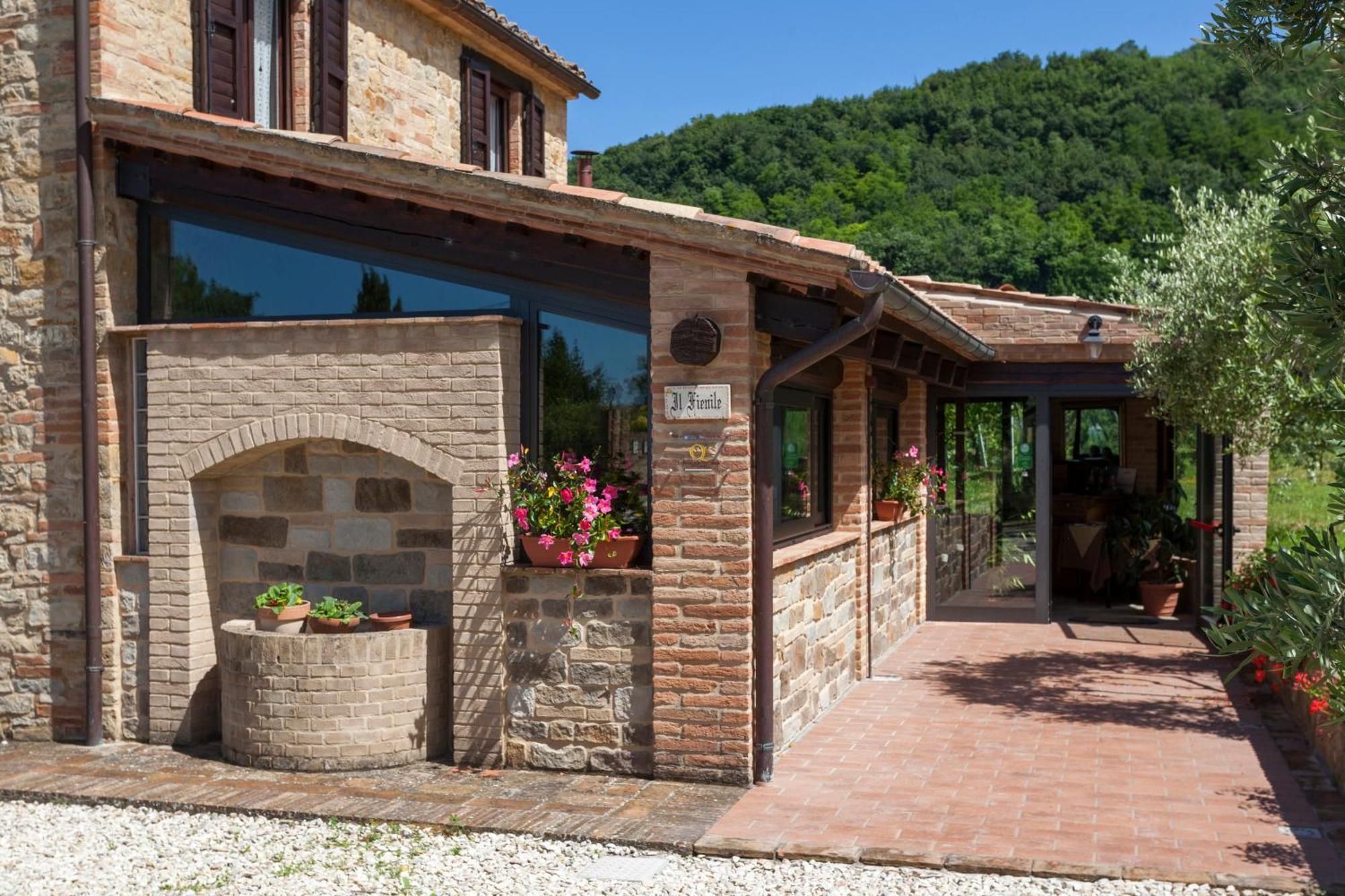 Agriturismo Tre Querce Penna San Giovanni Exterior foto